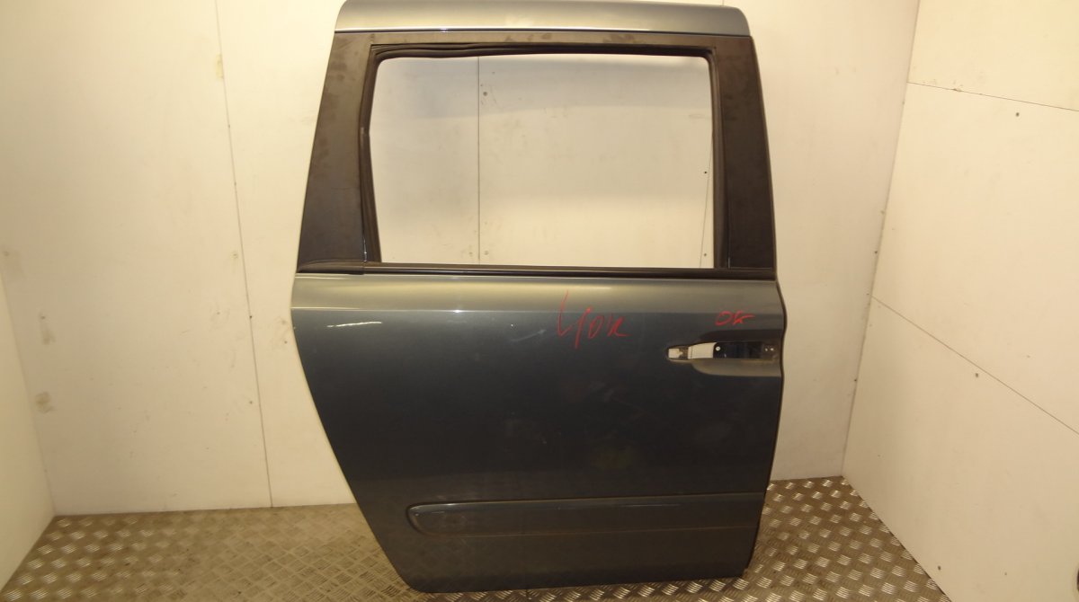 Kia Carnival Sliding door right Sliding door right KIA CARNIVAL III (VQ) (2005-...