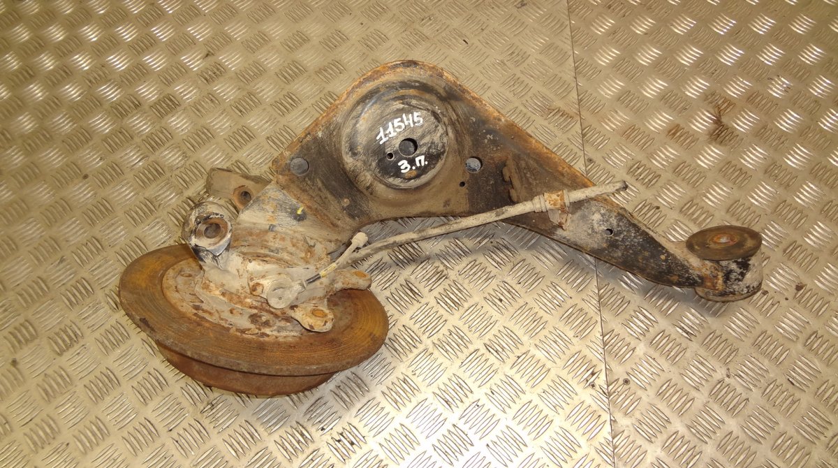 Hyundai Santa Fe Wheel bearing housing rear right Wheel bearing housing rear right HYUNDAI SANTA ...