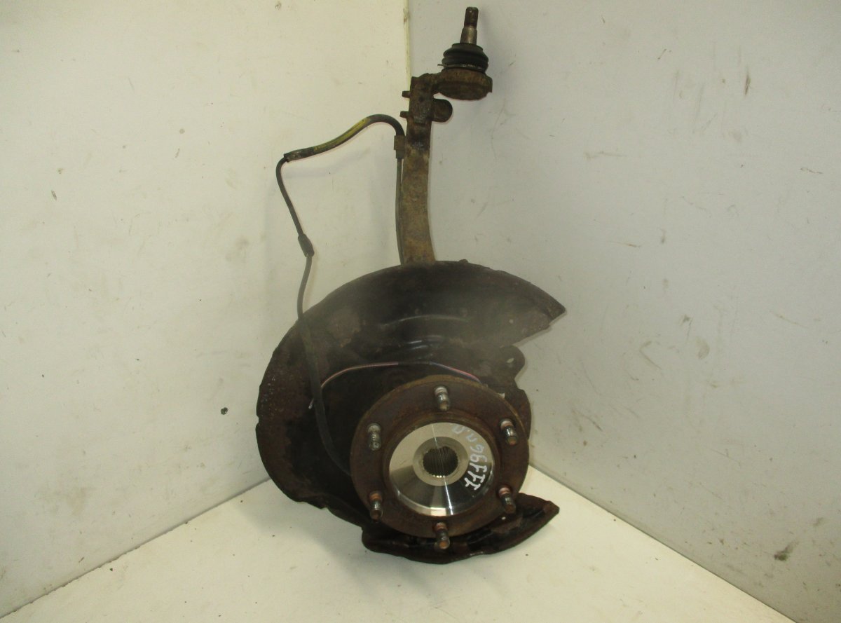 Toyota Land Cruiser 100 Wheel bearing housing front right 4320135070 Wheel bearing housing front right TO...