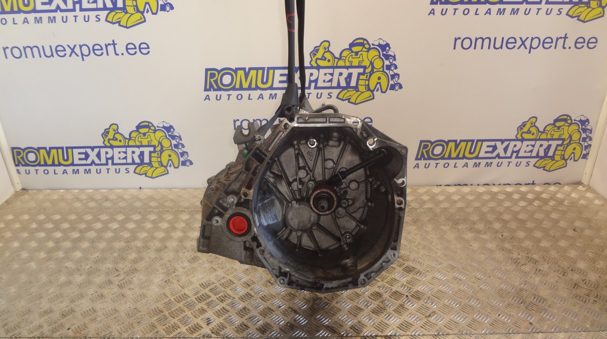 Nissan Juke Gearbox 320101KB0A Gearbox NISSAN JUKE I (F15) (2010-20...