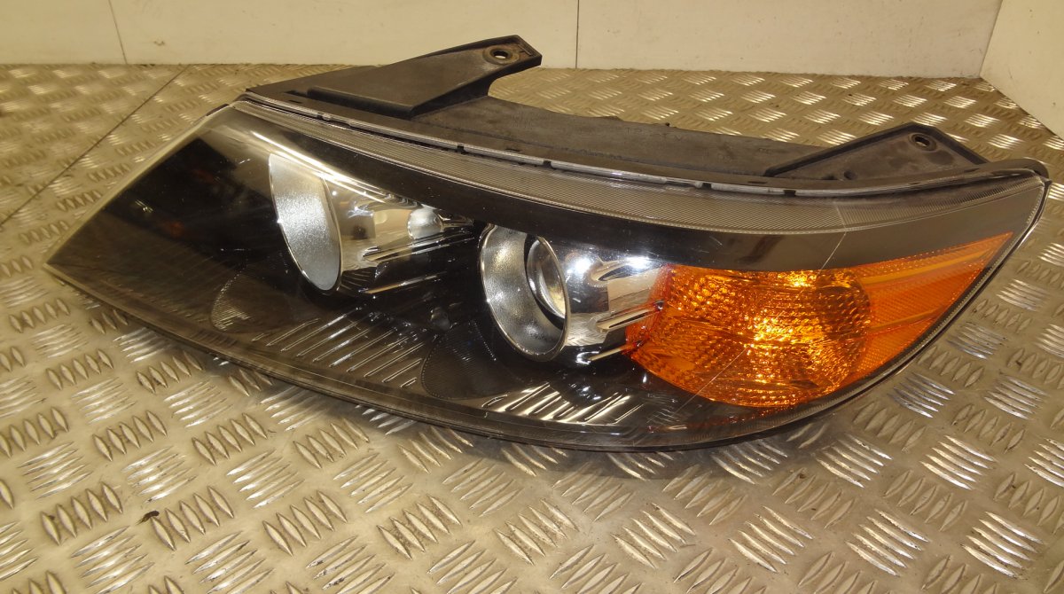 Kia Sorento передняя фара (левая) 921012P040 Headlight left KIA SORENTO II (XM) (...
