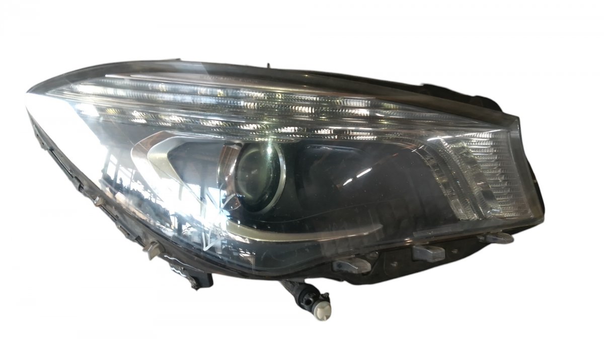 Mercedes-Benz CLA (C117) headlight right 030127967213 Headlight right MERCEDES-BENZ CLA ...
