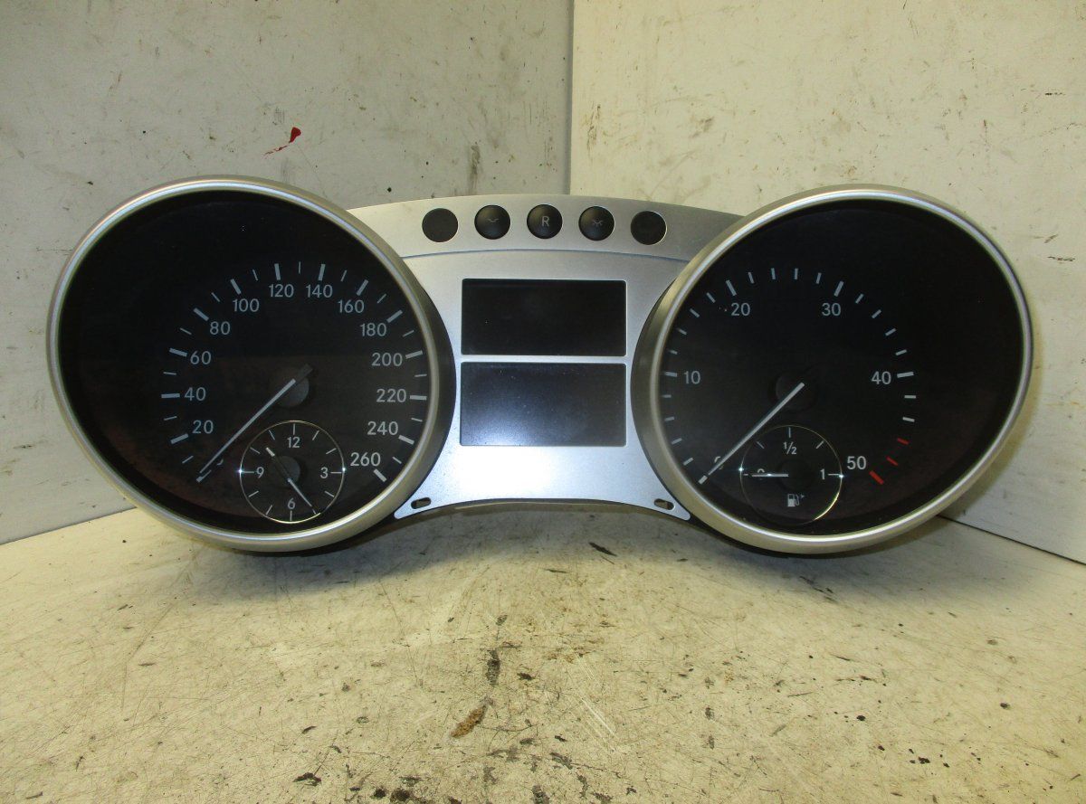 A2C53192031 A2C53164602 A2C53164751 A2C53361650 Instrument Cluster MERCEDES-BENZ ML-CLASS (W164) (2005-2011)