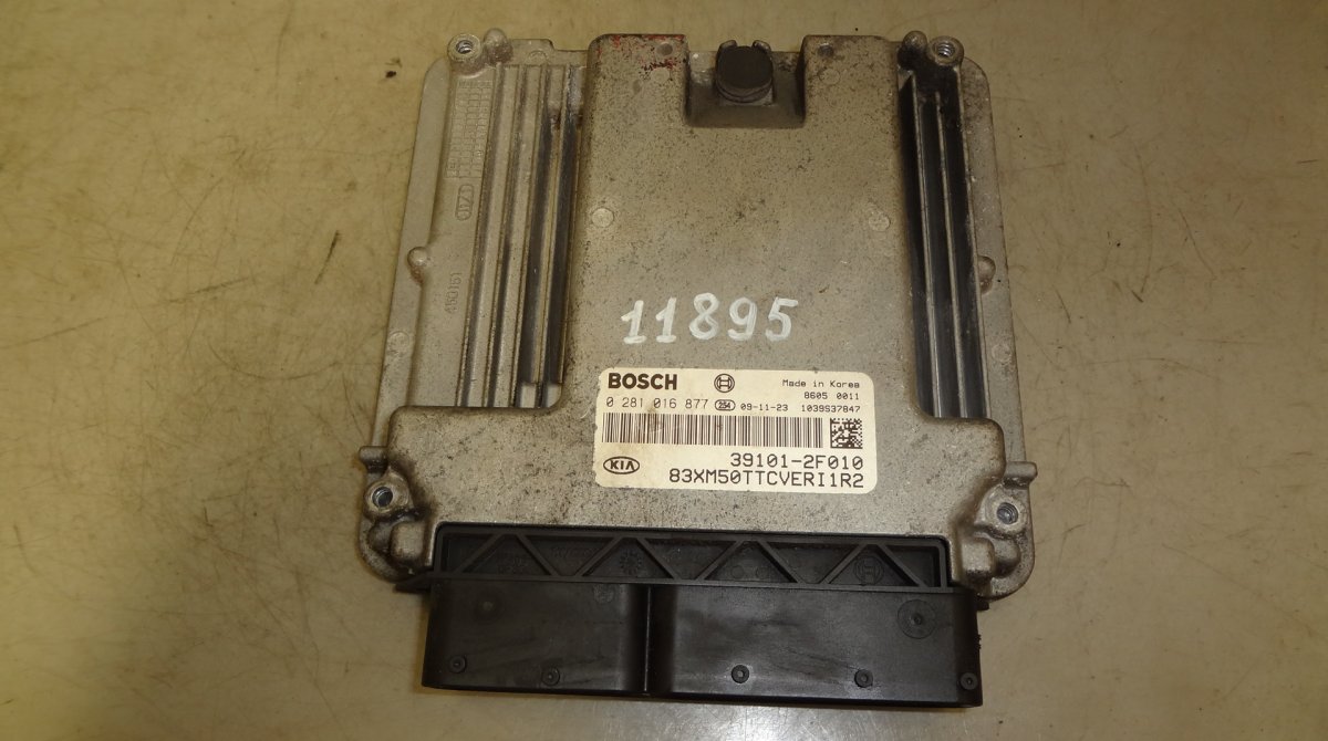 Kia Sorento Engine Control Unit / module (ECU) 0281016877 Engine Control Unit / module (ECU) K...