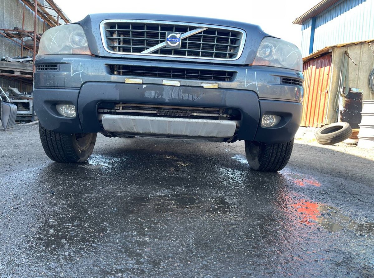 Volvo XC90 front bumper Front Bumper VOLVO XC90 I (2002-2014)

Part cod...