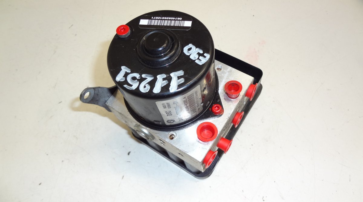BMW 3 (E46) ABS hydraulic unit / pump 677605501 ABS hydraulic unit / pump BMW 3 (E90,...