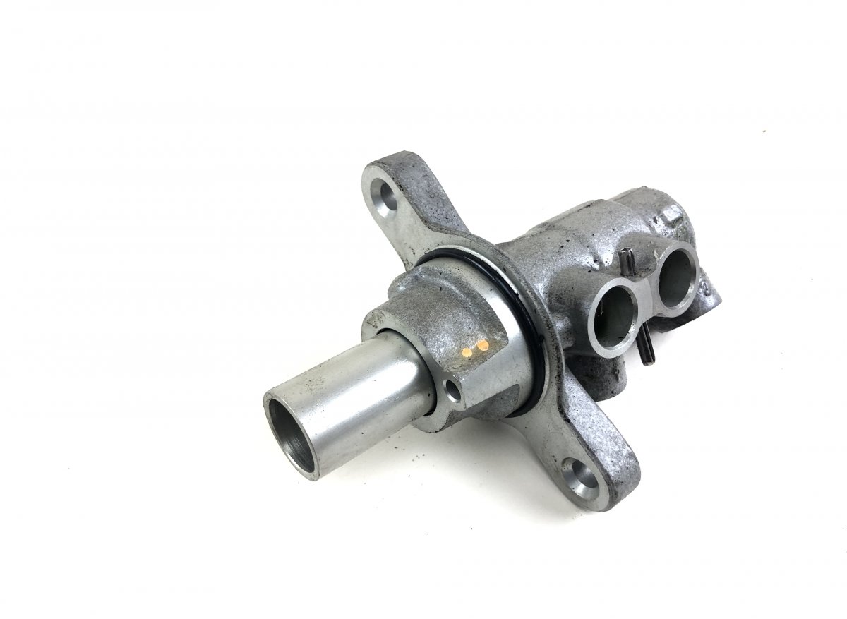 Honda CR-V главный тормозной цилиндр 01469TNYG00 Brake Master Cylinder HONDA CR-V V ...