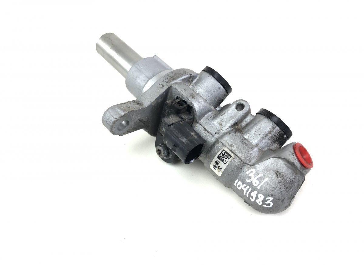 Skoda Kodiaq главный тормозной цилиндр 8V2611021A Brake Master Cylinder SKODA KODIAQ I...