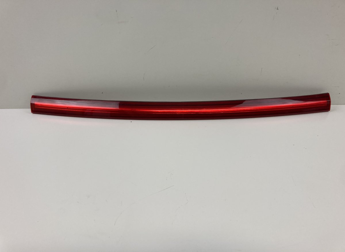 Kia Sportage Bootlid / tailgate reflector panel 87310F1000 Bootlid / tailgate reflector panel K...