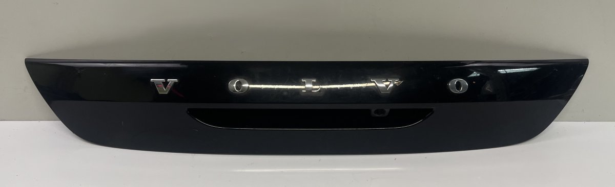 Volvo V40 Bootlid / tailgate moulding 31301318 Bootlid / tailgate moulding VOLVO V40 ...