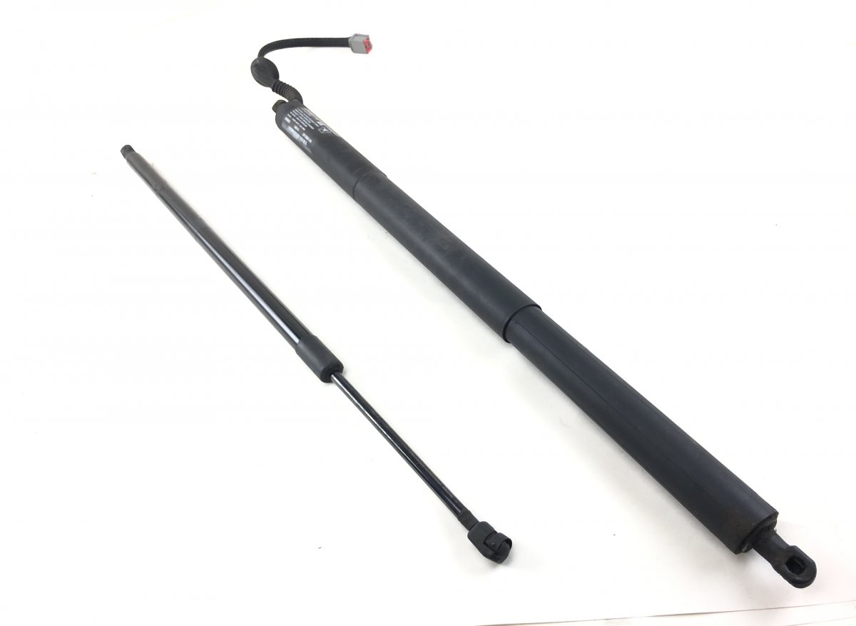 Jeep Grand Cherokee (WK) Bootlid / tailgate strut set 68158561AA Bootlid / tailgate strut set JEEP GR...