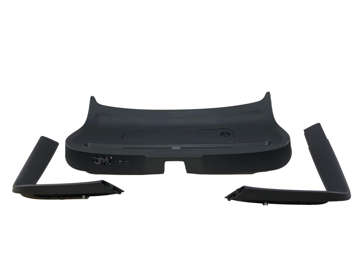Volvo XC40 / EX40 Bootlid / tailgate trim panel 30747056 Bootlid / tailgate trim panel VOLVO XC...