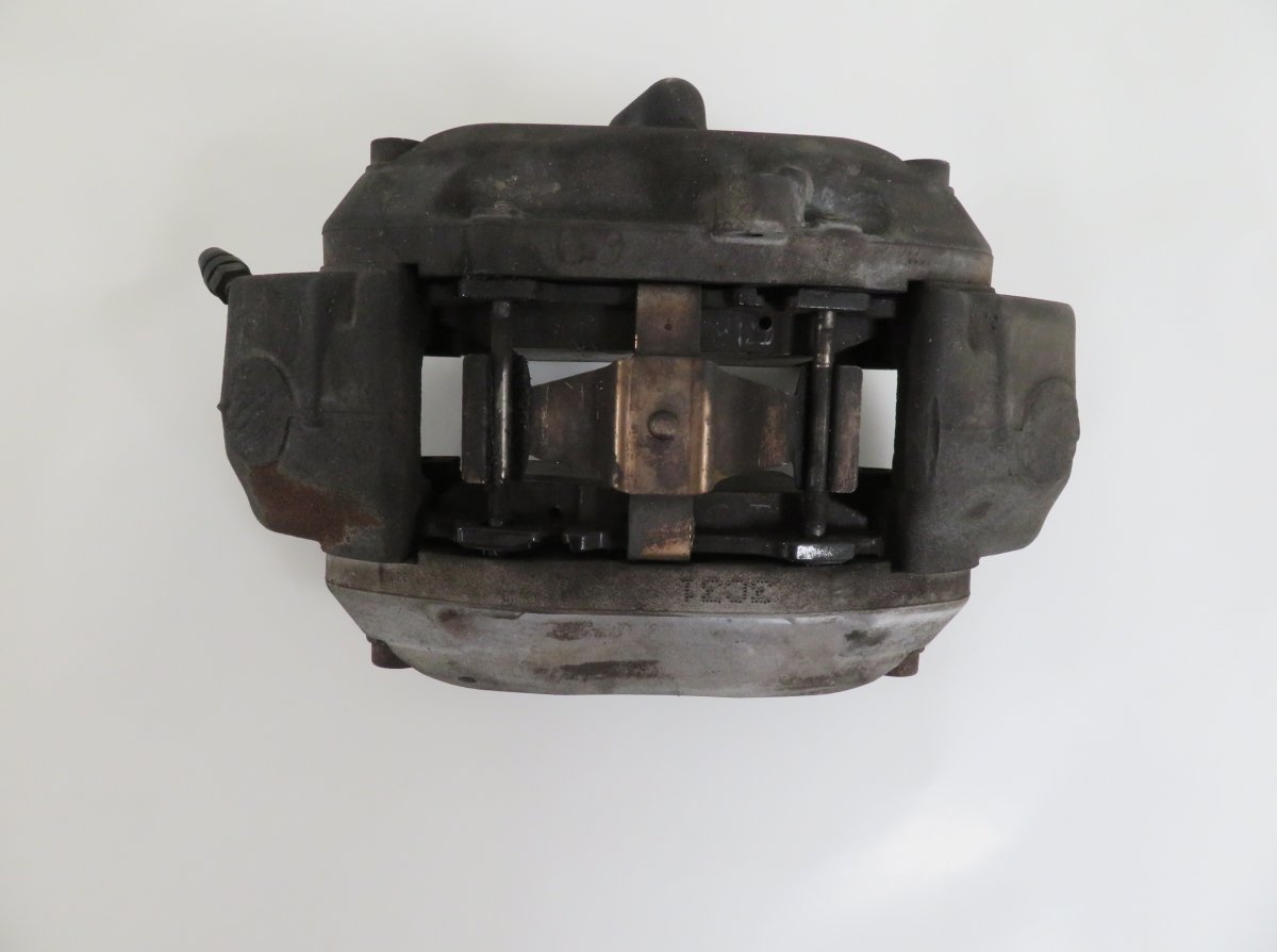 Mercedes-Benz C (W203) Brake caliper Front left A0024202183 Brake caliper Front  left MERCEDES-...