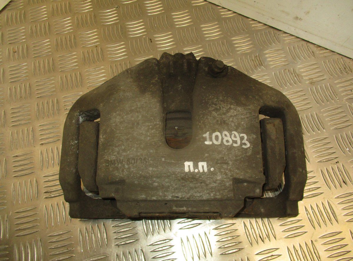 Brake caliper Front  right BMW 5 (F10, F11) (2010-2017)
