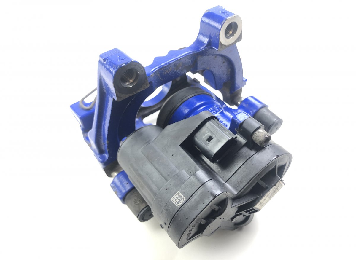 Volkswagen Passat (B8) Brake caliper rear right 3Q0615424B Brake caliper rear  right VW PASSAT ...