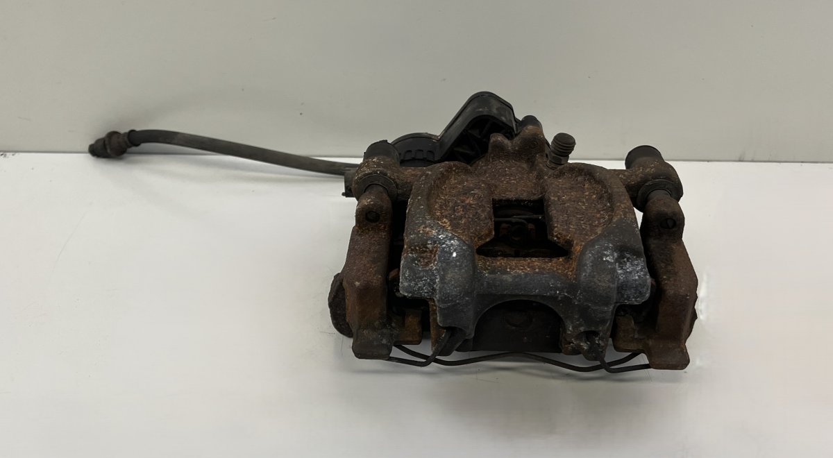 Subaru Legacy Brake caliper rear right 26620AL020 Brake caliper rear  right SUBARU LEG...