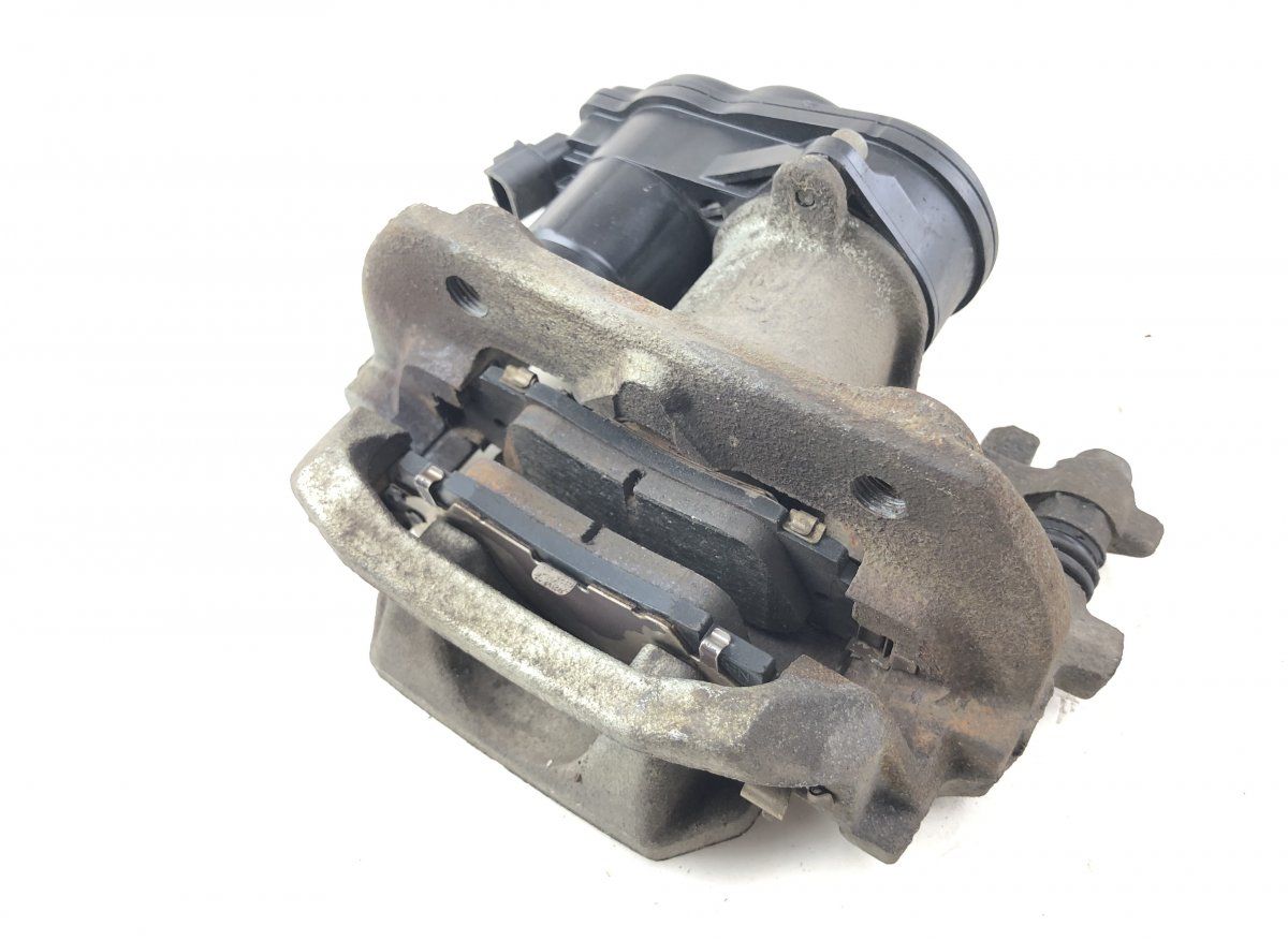 4783033270 4631033010 46310-33010 Brake caliper rear  right LEXUS ES VII (2018-)