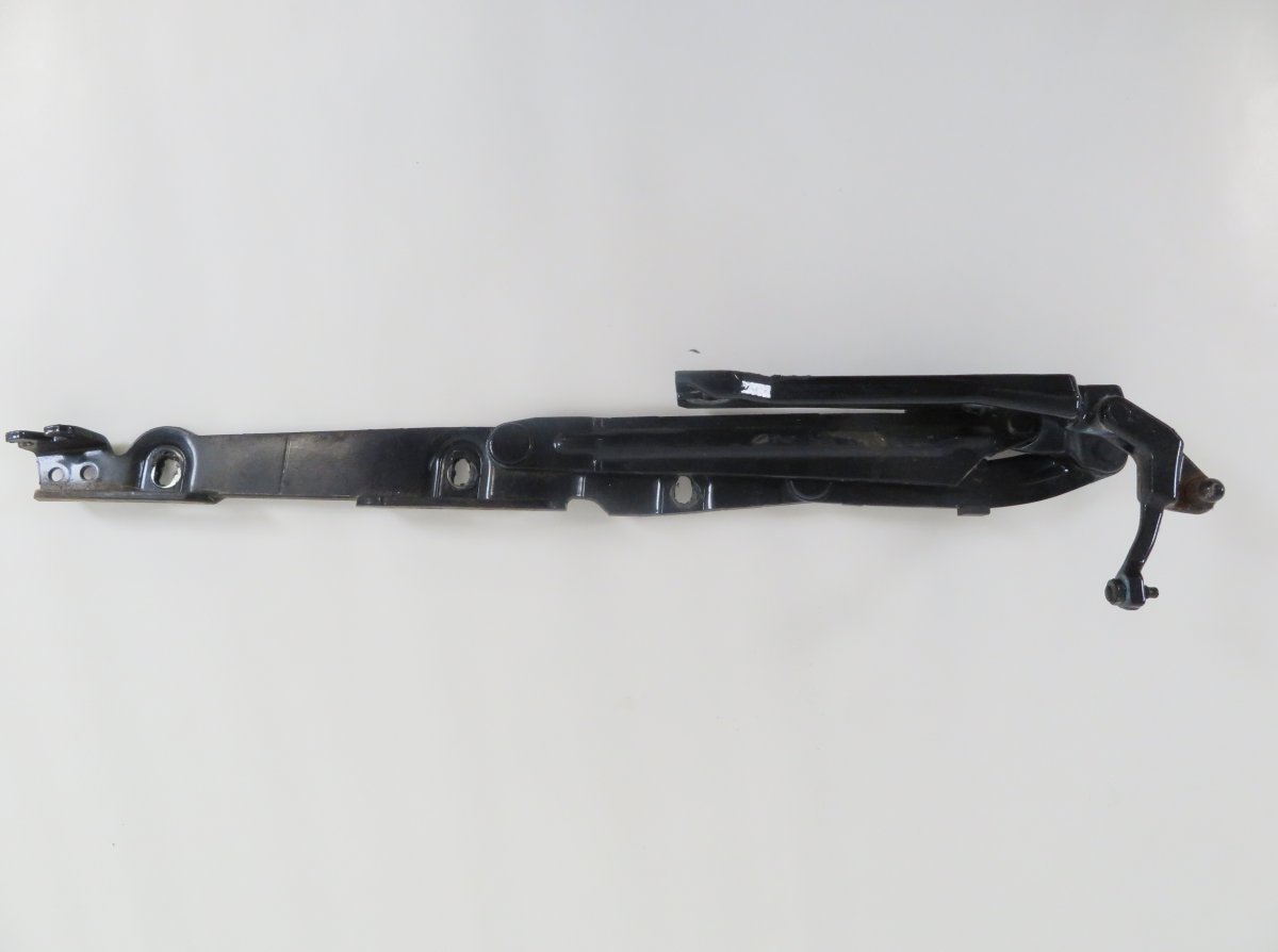 Mercedes-Benz C (W203) Bootlid / tailgate Hinge Left A2147500987 A2157500387 Bootlid / tailgate Hing...