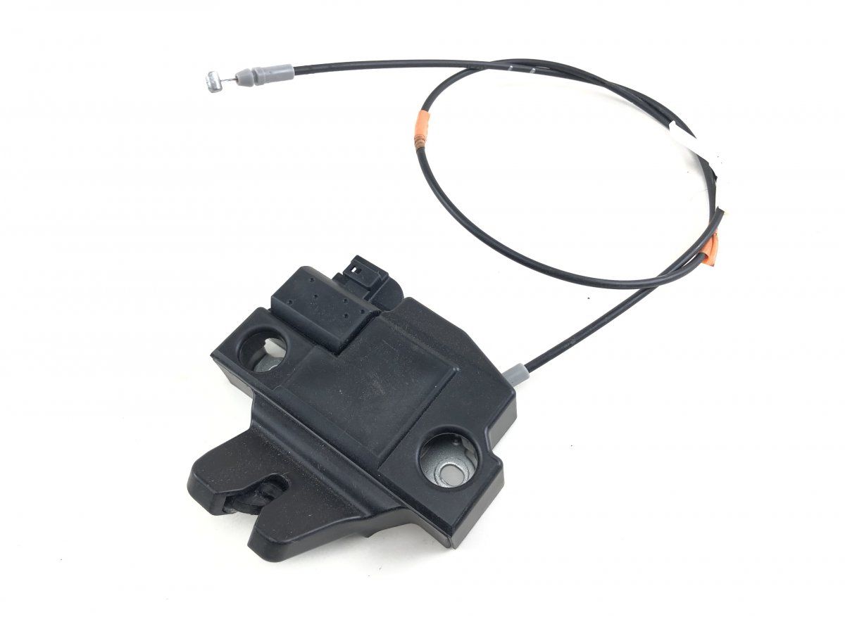 6460033210 Bootlid / tailgate lock LEXUS ES VII (2018-)