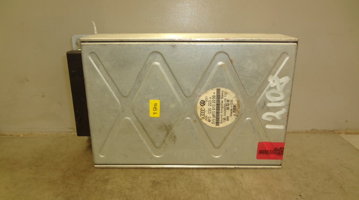 Audi A6 (C5) Audio amplifier 4F0035223 Audio amplifier AUDI A6 / A6 ALLROAD ...
