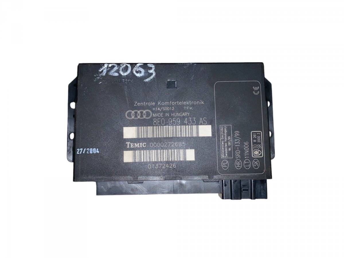 Audi A4 (B6) Body control module (BCM) 00002726B5 SED-133/99 Body control module (BCM)...