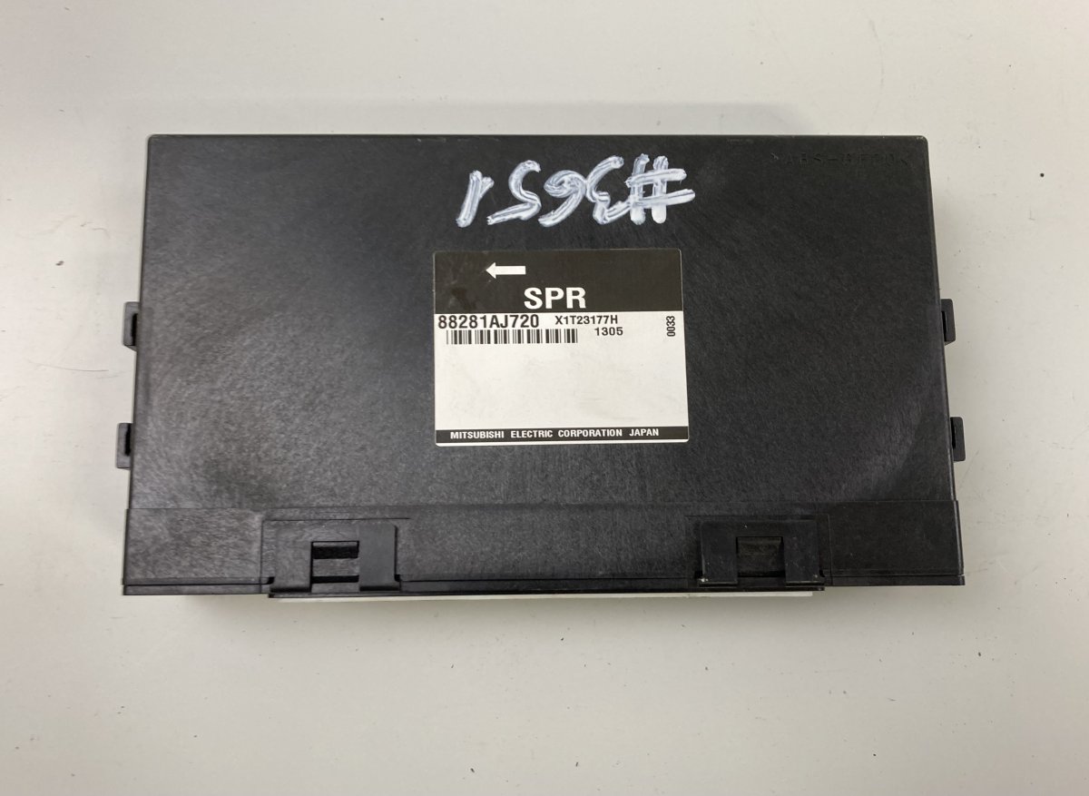 Subaru Legacy Body control module (BCM) 88281AJ720 X1T23177H Body control module (BCM) ...