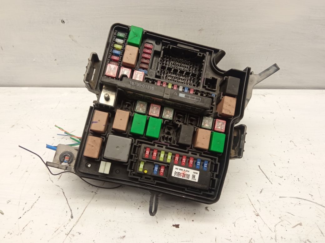 Body control module (BCM) KIA SORENTO II (XM) (2009-2015)