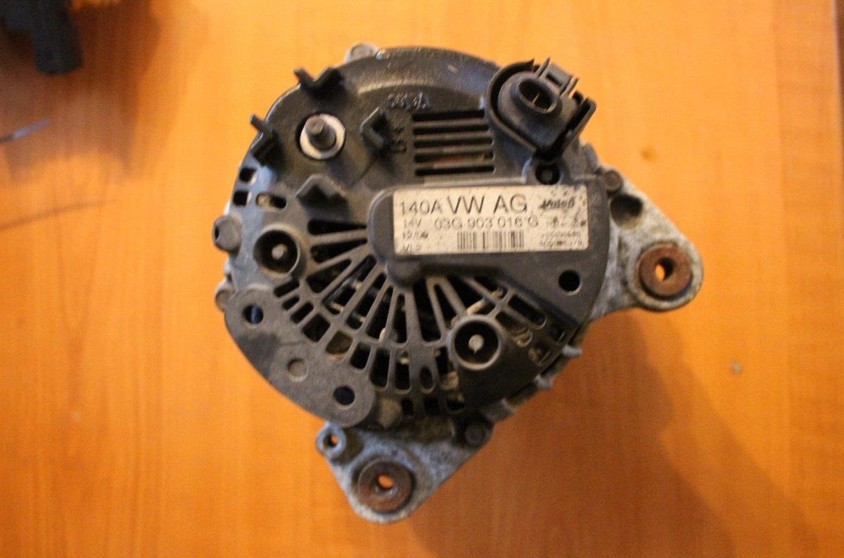 Audi A4 (B8) Alternator 03G903016G Alternator AUDI A4 / A4 ALLROAD (B8)...