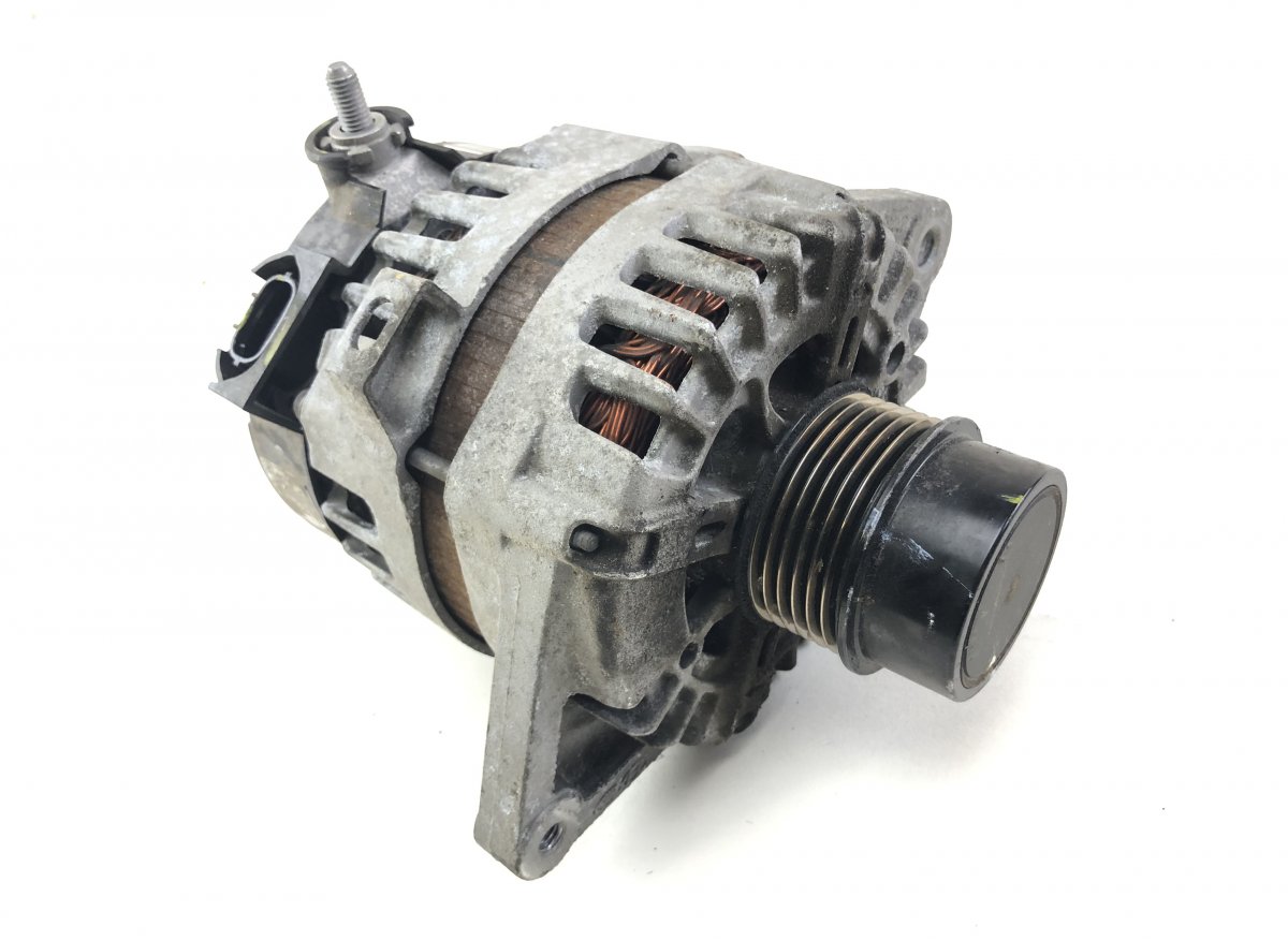 Hyundai Tucson Alternator 373002B960 Alternator HYUNDAI TUCSON III (TL) (...