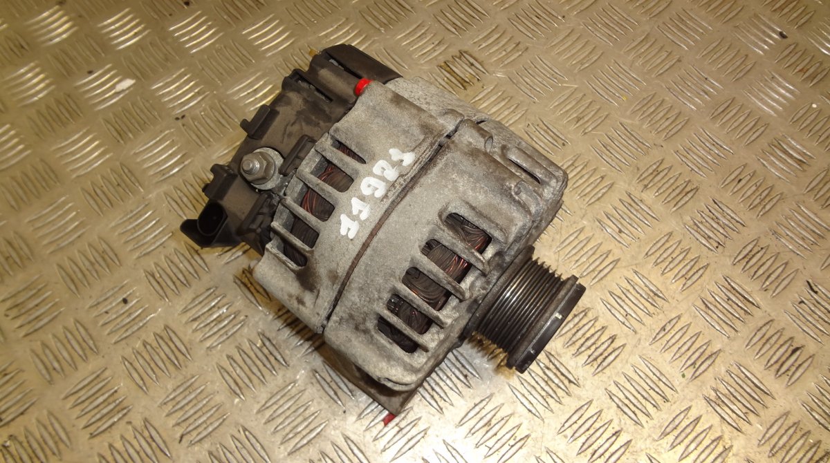 BMW 3 (E90 / E91 / E92 / E93) Alternator FG18D057 Alternator BMW 3 (E90, E91, E92, E93) ...