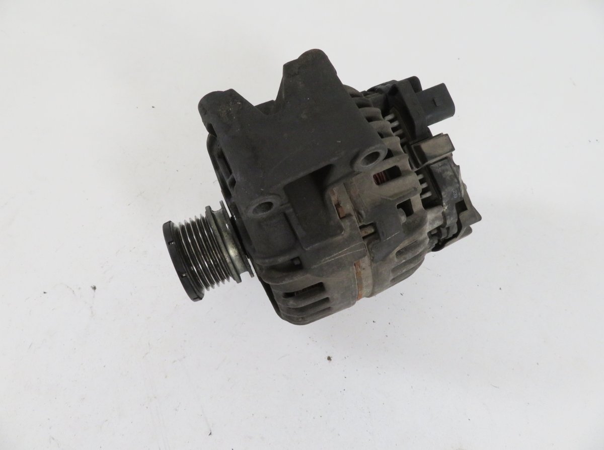 Mercedes-Benz Sprinter (W906) Alternator A0141542702 Alternator MERCEDES-BENZ SPRINTER (...
