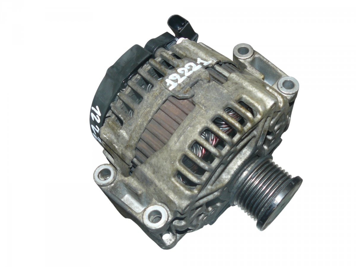 Mercedes-Benz CLS (C219) Alternator 0121715015 Alternator MERCEDES-BENZ CLS (C219) ...
