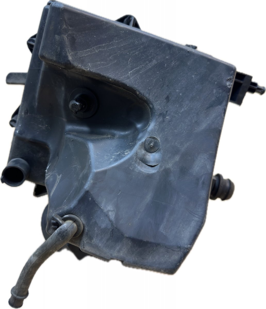 Opel Meriva (A) Air Cleaner (filter box) 13340818 55561912 Air Cleaner (filter box) OPEL...