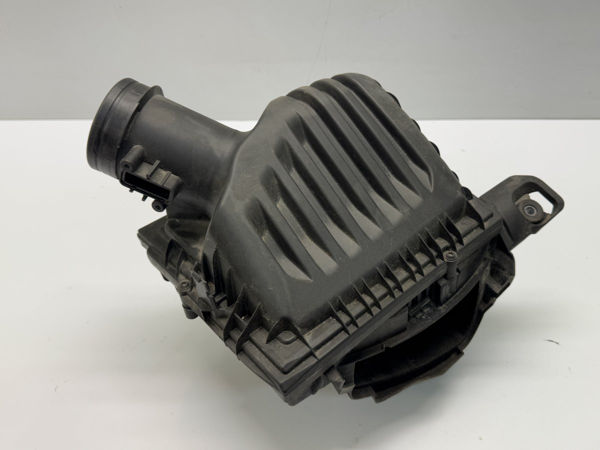 BMW X1 (F48) Air Cleaner (filter box) 8513916 105435 13718513944 Air Cleaner (filter ...
