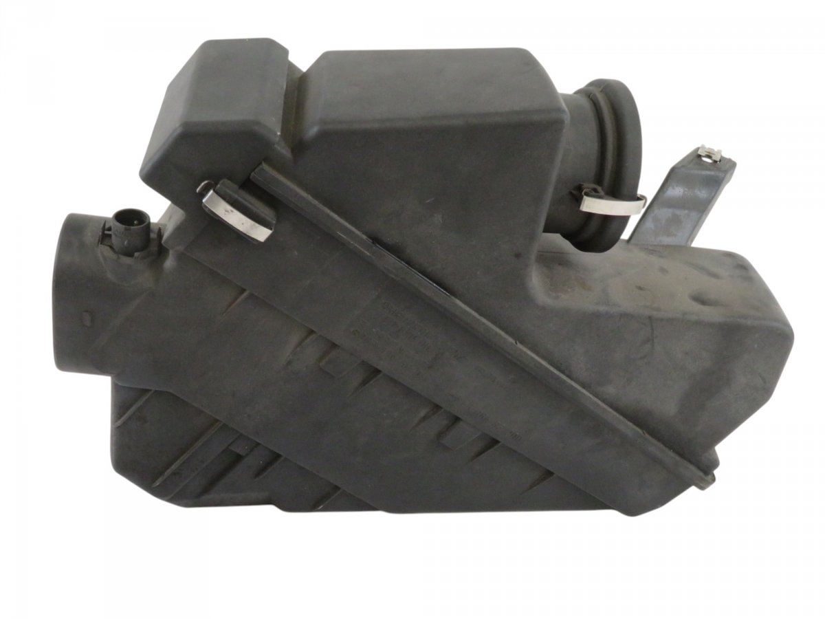 Mercedes-Benz 200 - 500 / E (W124) Air Cleaner (filter box) A1200900001 1200900001 Air Cleaner (filter box)...