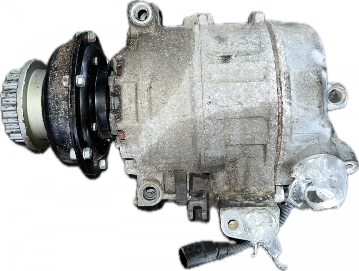 Volkswagen Transporter (T5, Caravelle, Multivan) AC / aircon Compressor 7H0820805J AC / aircon Compressor VW TRANSPORTE...