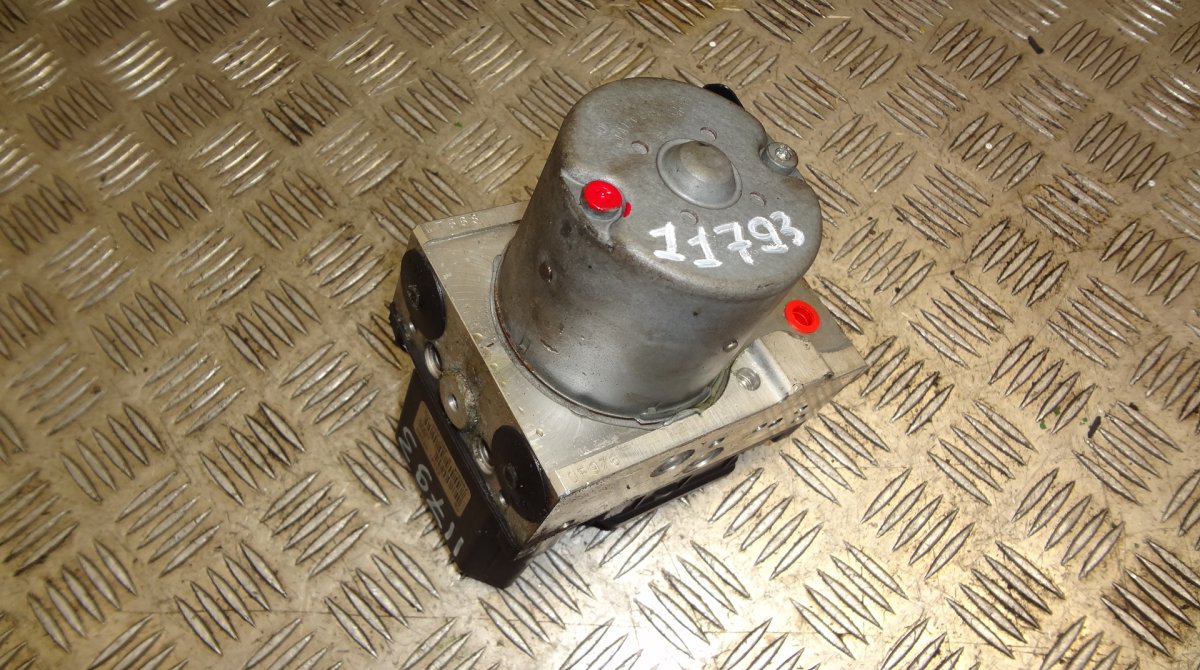 Toyota Avensis (T25) ABS hydraulic unit / pump 0265225387 ABS hydraulic unit / pump TOYOTA AVE...