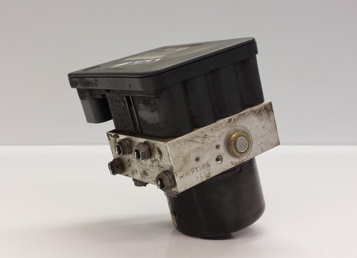 Volkswagen Golf 4 ABS hydraulic unit / pump 1K0907379K ABS hydraulic unit / pump VW GOLF V ...