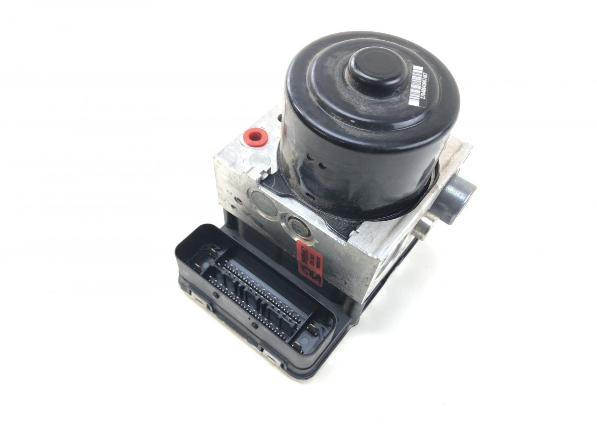 Porsche Cayenne ABS hydraulic unit / pump