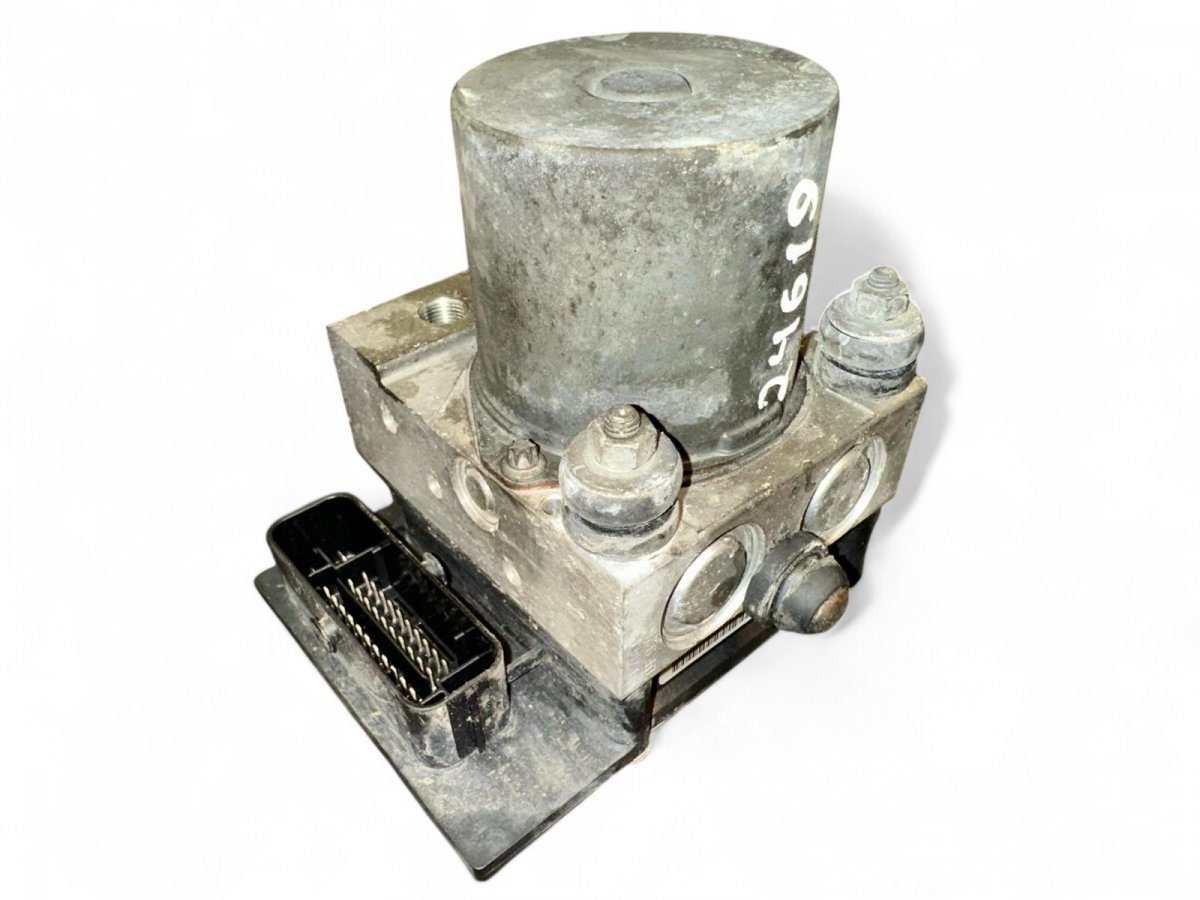 Audi A6 (C6) ABS hydraulic unit / pump 0265235100 0265950556 4F0910517AC007 4F0614517T...