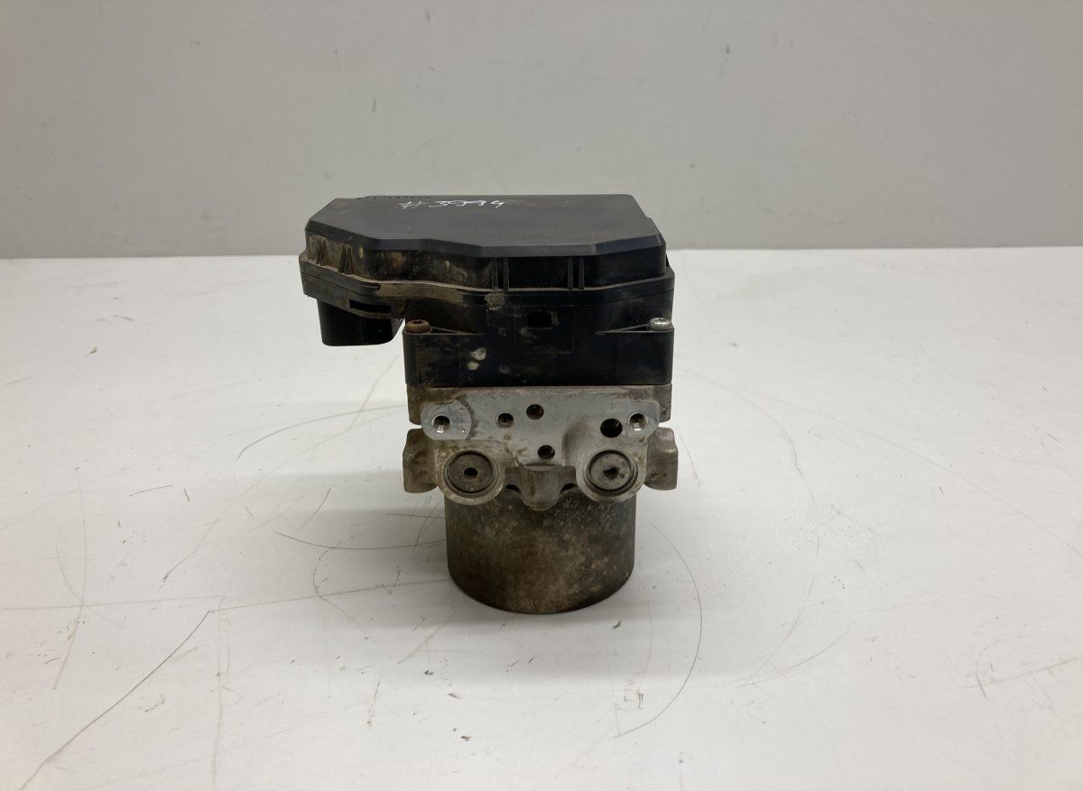 4454042310 89541-42580 ABS hydraulic unit / pump TOYOTA RAV 4 IV (XA40) (2012-2019)