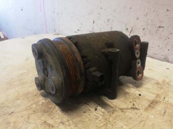 Volvo C30 AC / aircon Compressor AC / aircon Compressor VOLVO S40 / V50 / C30 / ...