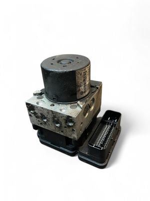 68043600AC P68043600AC ABS hydraulic unit / pump CHRYSLER VOYAGER V (RT) (2007-2016)