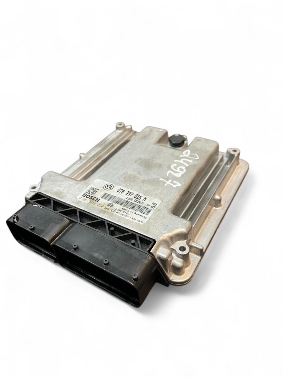 Volkswagen Transporter (T5, Caravelle, Multivan) Engine Control Unit / module (ECU) 070997016M 0281014050 Engine Control Unit / mod...