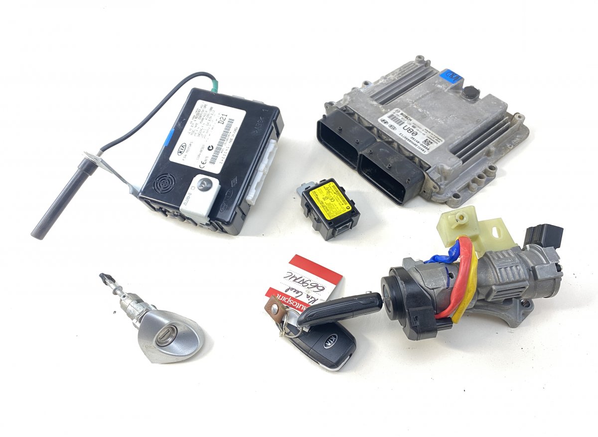 Kia ceed (JD) Engine Control Unit / module (ECU) 0281032126 Engine Control Unit / module (ECU) K...