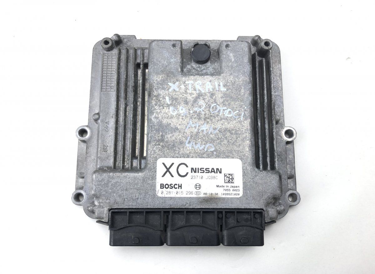Engine Control Unit / module (ECU) NISSAN X-TRAIL II (T31) (2007-2013)