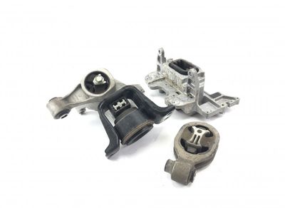 113501KC0A 112101KC0B 113601KC0A 112541KG0A Engine Mount left NISSAN JUKE I (F15) (2010-2019)