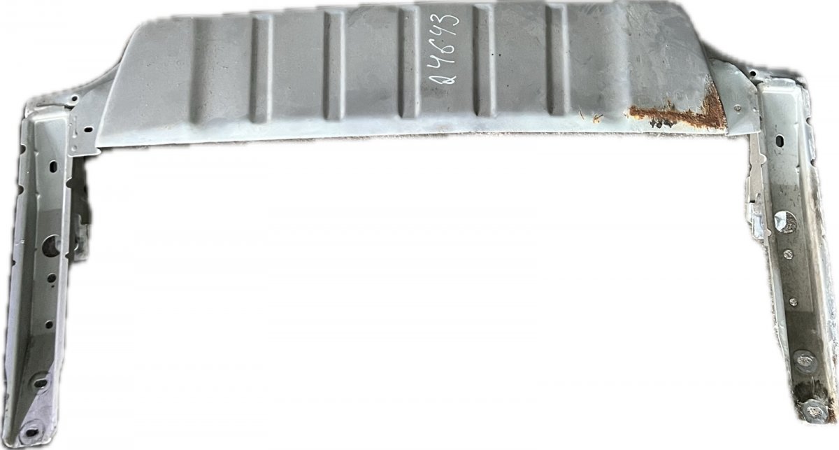 Volvo XC90 Engine splash shield frontal part Engine splash shield frontal part VOLVO XC90 I ...