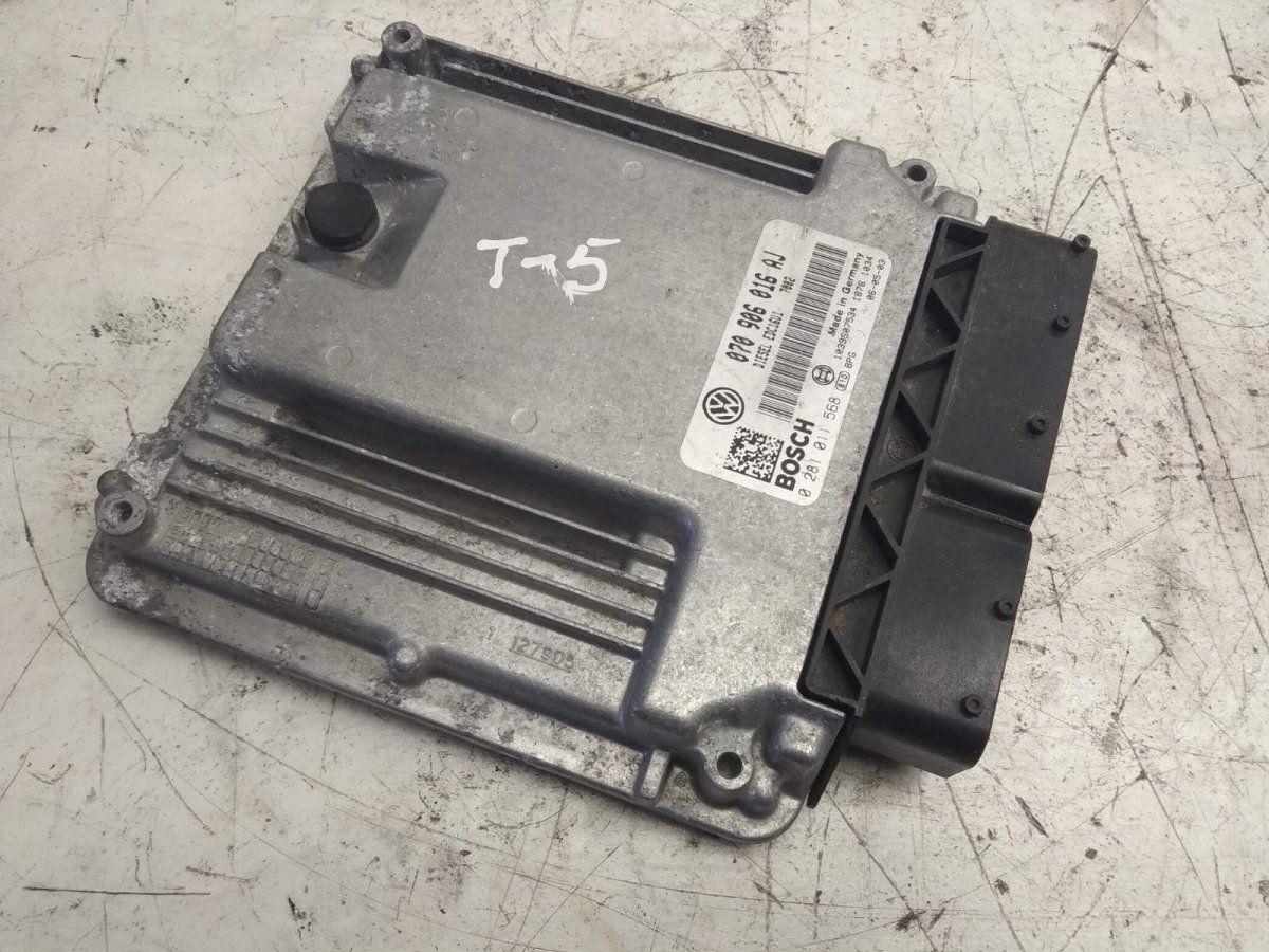 Engine Control Unit / module (ECU) VW TRANSPORTER T5 / MULTIVAN (7H, 7E, 7J) (2003-2015)