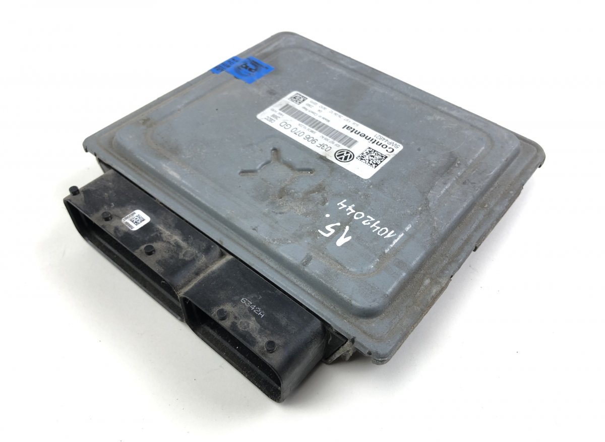 Volkswagen Polo Engine Control Unit / module (ECU) 5WP44821 Engine Control Unit / module (ECU) VW ...